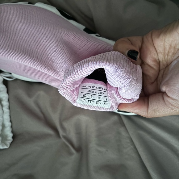 NEW BALENCIAGA Sock Sneakers in Pink size 8 - Picture 6 of 6